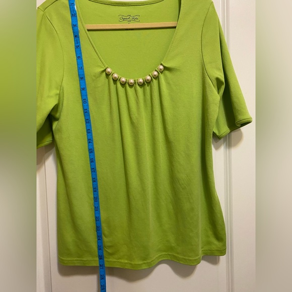 Krystal Kobe designer. Lime green top with attached pearls. SizeXL - Picture 3 of 5